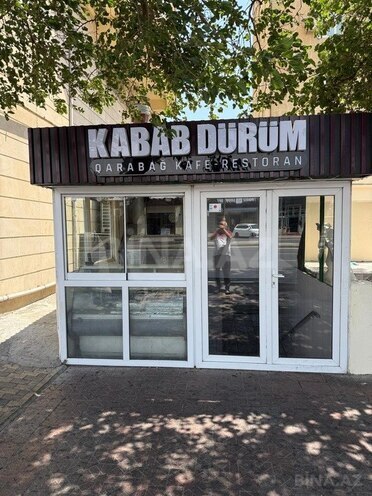 Obyekt - İnşaatçılar m. - 400 m² (1)