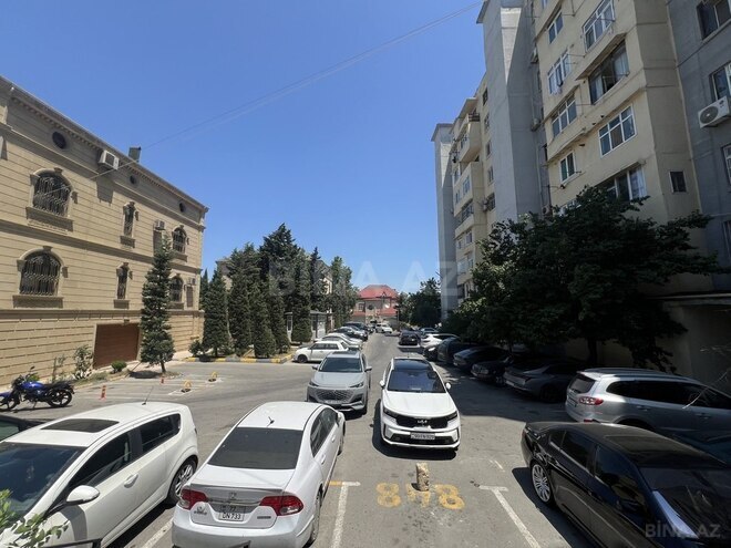 3-комн. вторичка - м. 8 ноября - 80 м² (2)