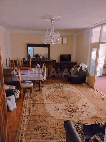 Продаётся 5-комн. вторичка 105 м², пос. Бадамдар, photo 1 from 12