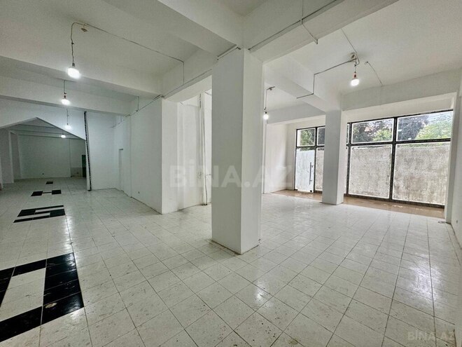 Obyekt - İnşaatçılar m. - 330 m² (9)