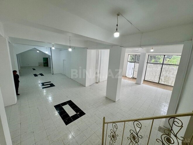 Obyekt - İnşaatçılar m. - 330 m² (11)