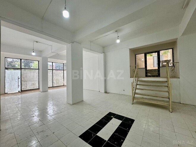 Obyekt - İnşaatçılar m. - 330 m² (14)