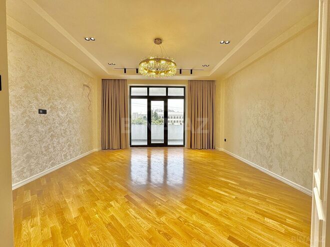 Продаётся 3-комн. новостройка 120 м², м. Кара Караев, photo 8 from 17