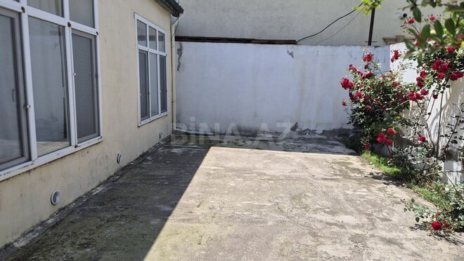 4 otaqlı həyət evi/bağ evi - Novxanı q. - 140 m² (4)