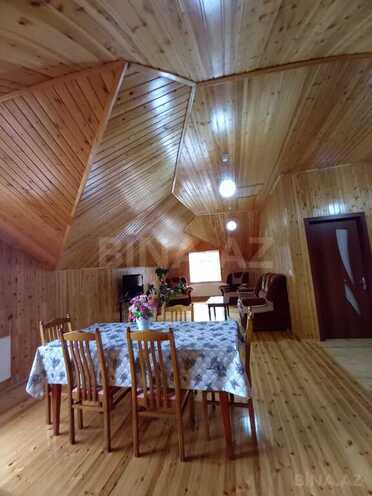 6 otaqlı həyət evi/bağ evi - Qəbələ - 200 m² (23)
