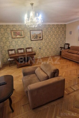 3-комн. вторичка - м. Иншаатчылар - 70 м² (4)