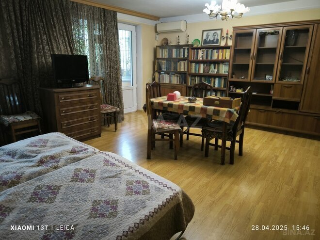 2 otaqlı köhnə tikili - İnşaatçılar m. - 65 m² (3)
