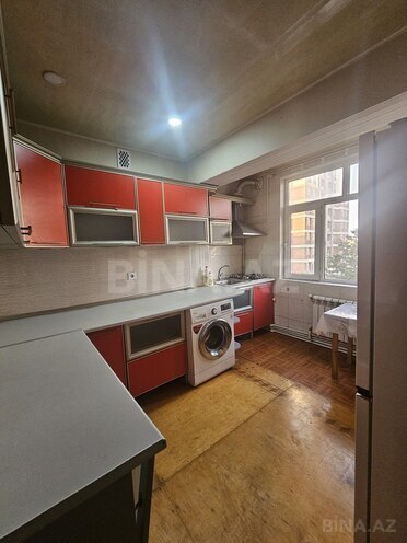 2-комн. вторичка - м. Азадлыг проспекти - 70 м² (2)