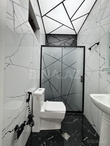 4 otaqlı həyət evi/bağ evi - Savalan q. - 140 m² (22)