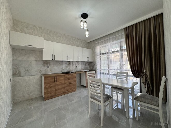 4 otaqlı həyət evi/bağ evi - Savalan q. - 140 m² (29)