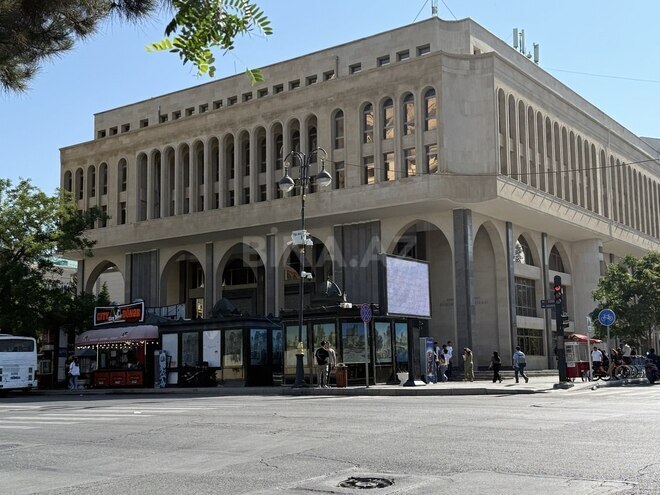 Obyekt - Elmlər Akademiyası m. - 140 m² (1)