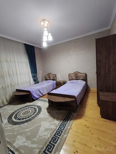 4 otaqlı həyət evi/bağ evi - Şüvəlan q. - 250 m² (17)