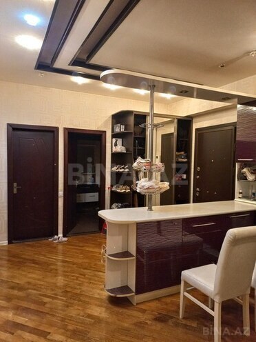 3 otaqlı yeni tikili - 20 Yanvar m. - 110 m² (20)