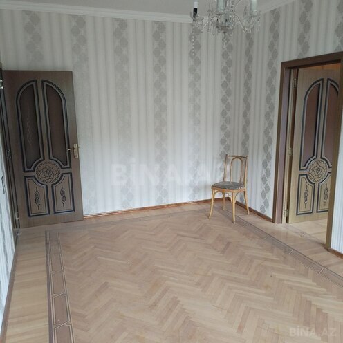 5 otaqlı köhnə tikili - 8-ci mikrorayon q. - 110 m² (13)
