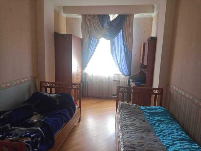 3 otaqlı yeni tikili - 8 Noyabr m. - 154 m² (3)