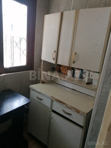 2 otaqlı köhnə tikili - İnşaatçılar m. - 45 m² (15)