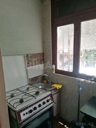 2 otaqlı köhnə tikili - İnşaatçılar m. - 45 m² (17)