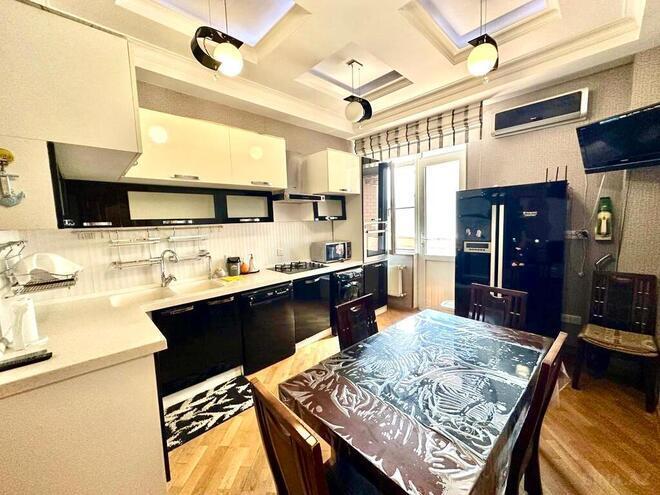 4-комн. новостройка - Насиминский  р. - 156 м² (3)
