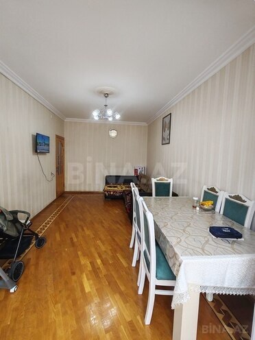 3 otaqlı köhnə tikili - İnşaatçılar m. - 100 m² (2)