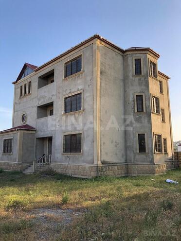 12 otaqlı həyət evi/bağ evi - Novxanı q. - 550 m² (3)