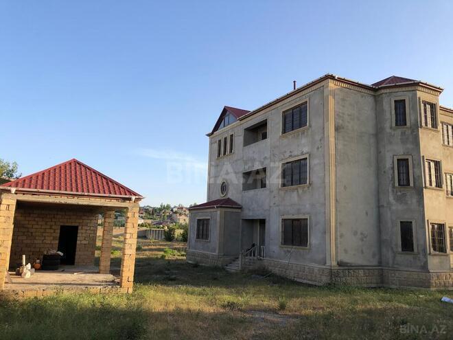 12 otaqlı həyət evi/bağ evi - Novxanı q. - 550 m² (2)