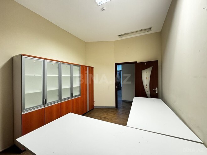 9-комн. офис - м. 28 мая - 300 м² (7)