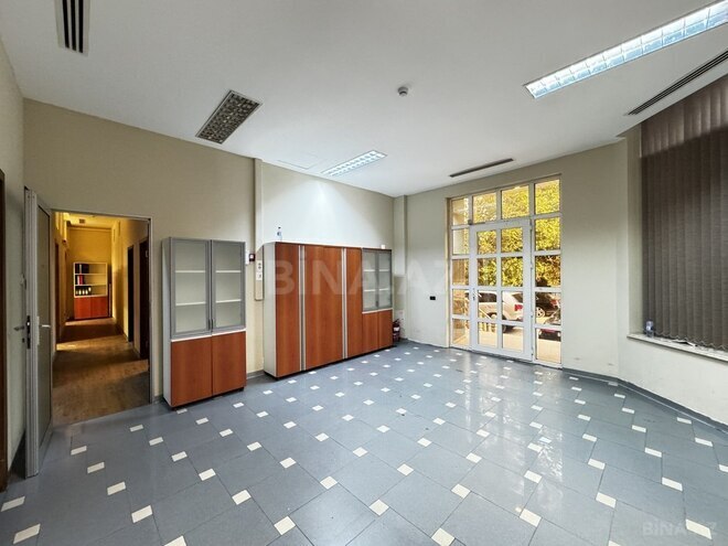 9-комн. офис - м. 28 мая - 300 м² (1)