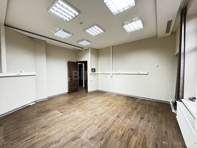9-комн. офис - м. 28 мая - 300 м² (22)