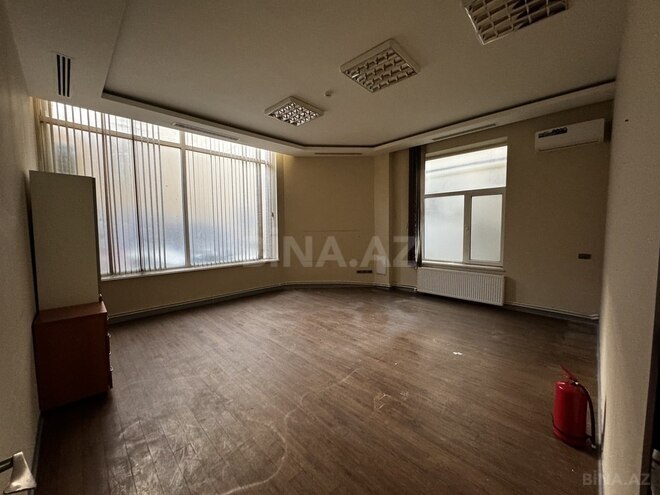 9-комн. офис - м. 28 мая - 300 м² (20)