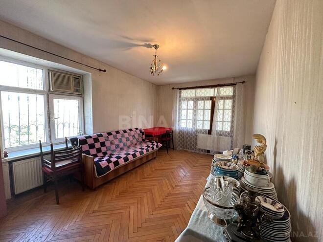 2-комн. вторичка - м. Элмляр Академиясы - 52 м² (1)