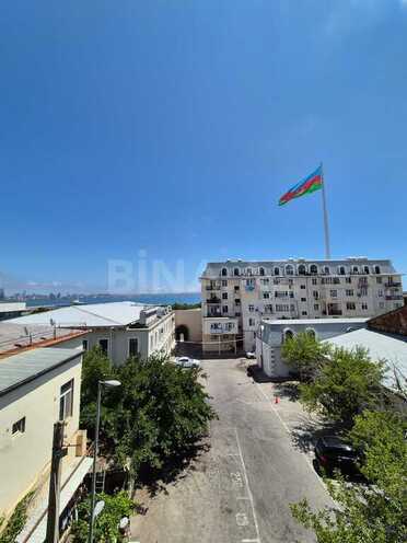 Satılır 1 otaqlı köhnə tikili 35 m², Bayıl q., photo 5 from 13