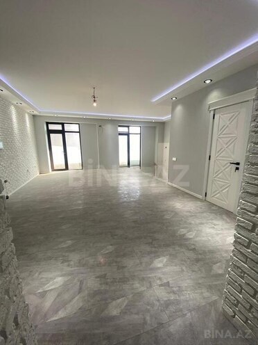 3-комн. новостройка - м. 8 ноября - 143 м² (3)