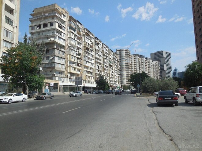 3-комн. вторичка - м. Элмляр Академиясы - 82 м² (11)