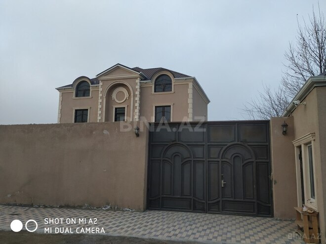7 otaqlı həyət evi/bağ evi - Novxanı q. - 330 m² (2)