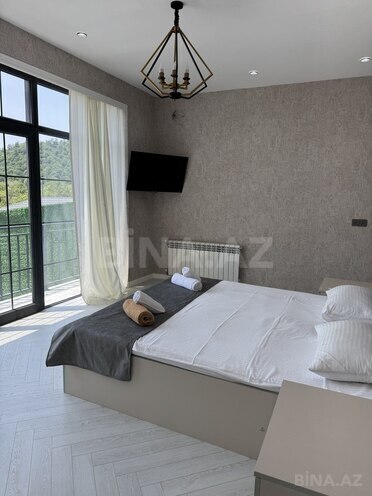 5 otaqlı həyət evi/bağ evi - Qəbələ - 200 m² (7)