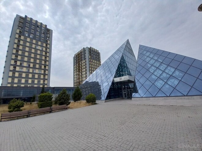 3-комн. новостройка - м. Автовокзал - 129 м² (2)