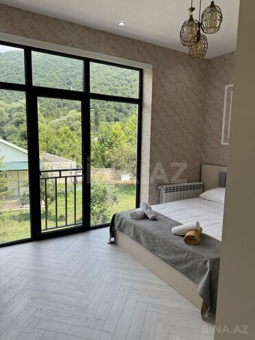 5 otaqlı həyət evi/bağ evi - Qəbələ - 200 m² (14)