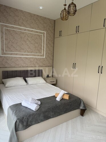 5 otaqlı həyət evi/bağ evi - Qəbələ - 200 m² (15)