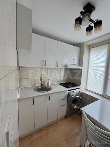 2 otaqlı köhnə tikili - 28 May m. - 35 m² (1)