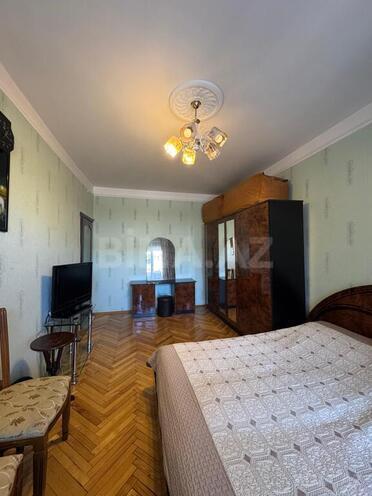 4 otaqlı köhnə tikili - Bakıxanov q. - 100 m² (16)