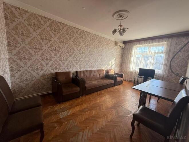 3-комн. вторичка - м. Нефтчиляр - 85 м² (1)
