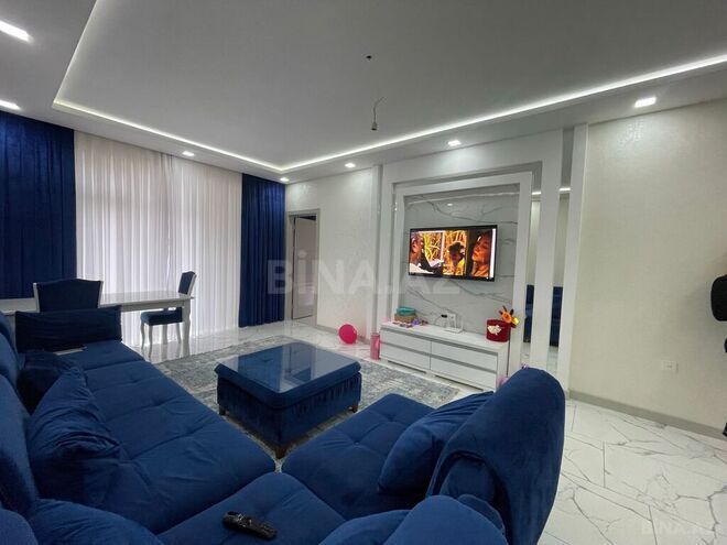 3-комн. новостройка - м. 8 ноября - 110 м² (2)