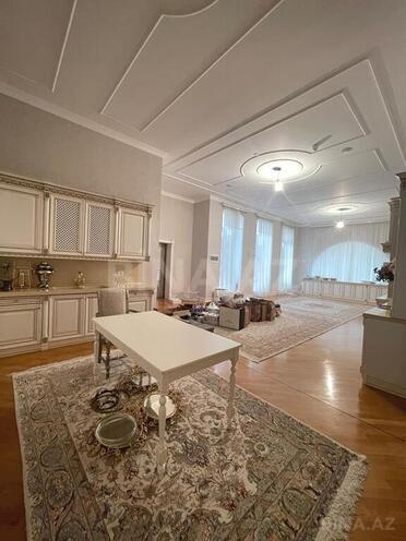 Продаётся 14-комн. дом/дача 2 060 м², пос. Шувеляны, photo 19 from 32