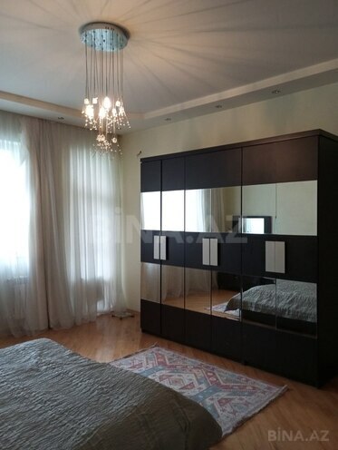 3-комн. новостройка - м. 8 ноября - 140 м² (7)