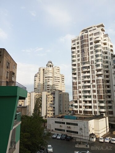 3-комн. новостройка - м. 8 ноября - 140 м² (19)