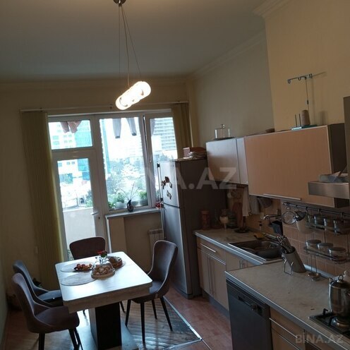 3-комн. новостройка - м. 8 ноября - 140 м² (15)