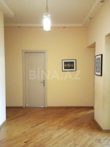 3-комн. новостройка - м. 8 ноября - 140 м² (23)