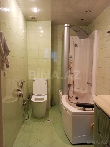 3-комн. новостройка - м. 8 ноября - 140 м² (9)