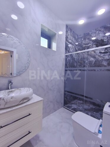 4 otaqlı həyət evi/bağ evi - Şüvəlan q. - 200 m² (23)