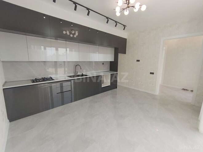 4 otaqlı həyət evi/bağ evi - Şüvəlan q. - 200 m² (11)